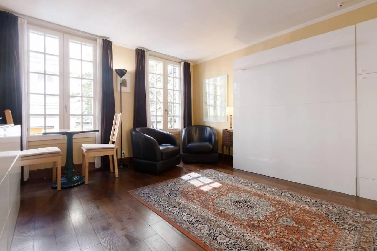 Paris Saint Michel Sorbonne Apartment 0*,
